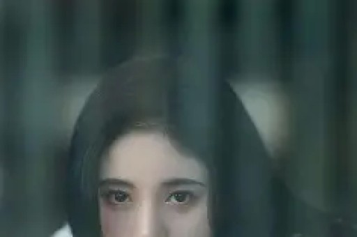 Lisa被曝出新瓜惨遭LV三公子虐弃后疯魔拉同伴下水当上位筹码
