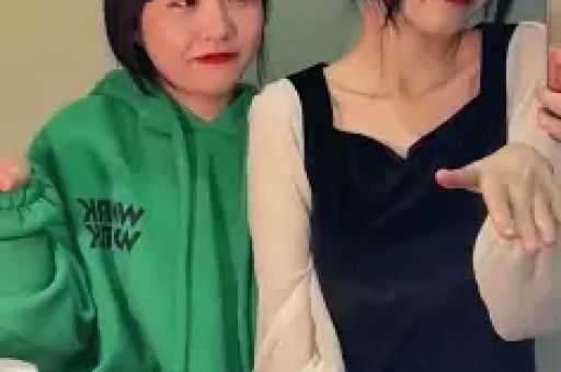清纯女主播人设塌房酒后直播狂亲男嘉宾第二天哭着表示很后悔