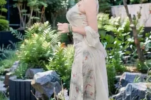 女网红江西九江“泥鳅钓鱼”翻车了或将被重罚！垂钓的红线谁也不能踩