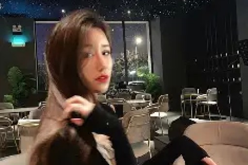 三山凌辉被曝出轨后毫不遮掩亲密姿态
