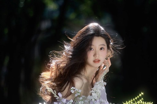 虞书欣最害怕的事发生了女同学下场倒油圈内霸凌只是冰山一角